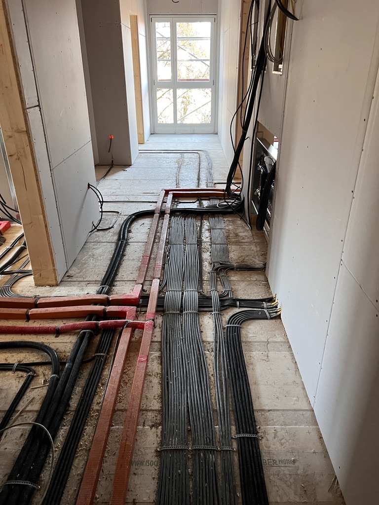 4909120A-4DCE-4F4F-A148-D53C9EA31A58_1_105_c