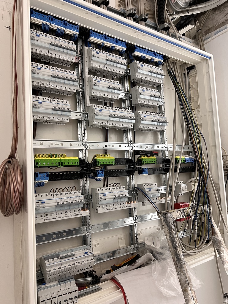 4AE247E0-32D7-4C4C-8093-D5F2D2EE1C5A_1_105_c