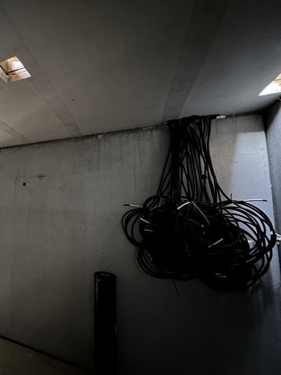 D0139805-82EA-4A26-9B00-A32CA8C72B4D_1_105_c