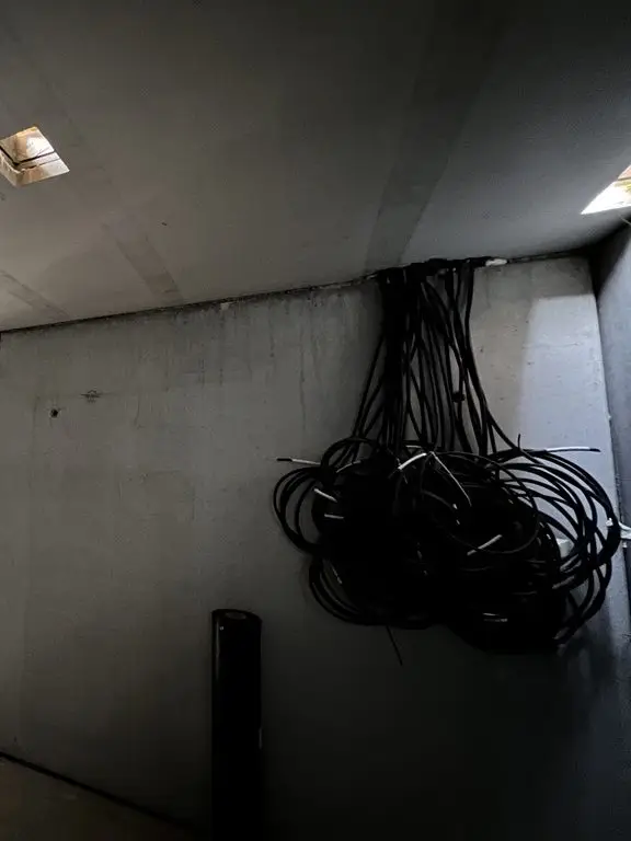 D0139805-82EA-4A26-9B00-A32CA8C72B4D_1_105_c