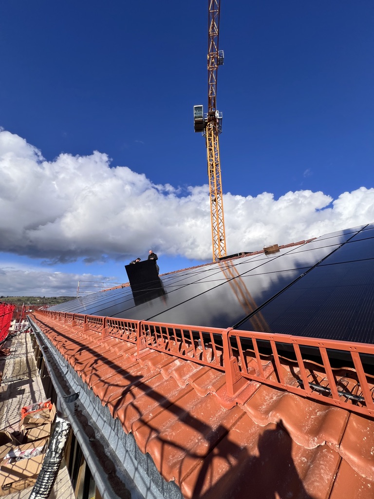 D330D174-D721-411B-89ED-831983E36E82_1_105_c